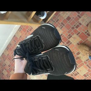 Brook ghost 13 sneakers